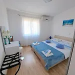 Apartament Maja *