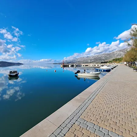 Maja * Рованьска