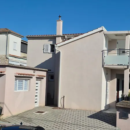 Апартаменты Maja Рованьска