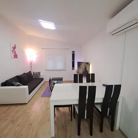 Apartment Maja